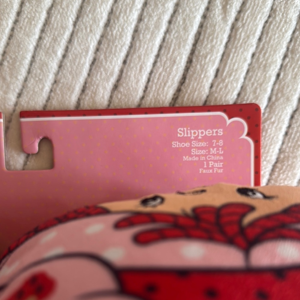 Strawberry Shortcake Red Slippers - Picture 3 of 5